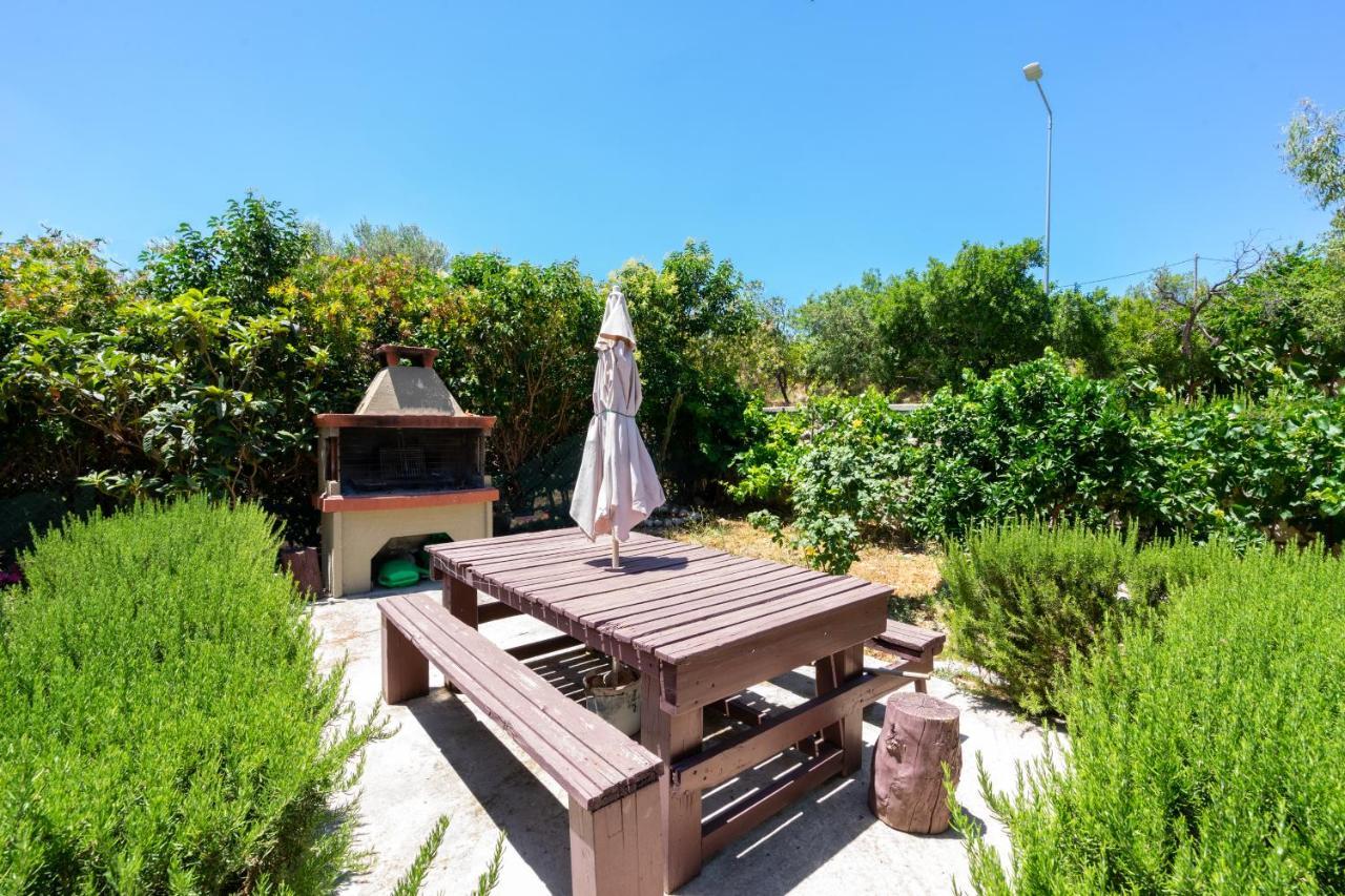 Aristos Garden Apartments Kalithies Esterno foto